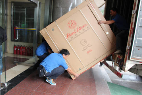 黄石钢琴贵重工艺品无忧运